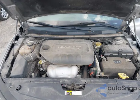 2015 Chrysler 200 S z USA, uszkodzony, nr VIN 1C3CCCBB7FN752962